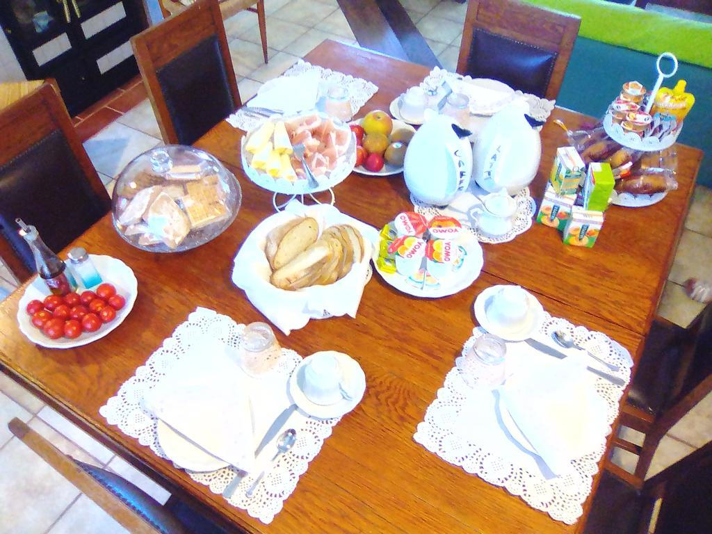 مبيت وإفطار Seneghe Il Tarlo المظهر الخارجي الصورة
